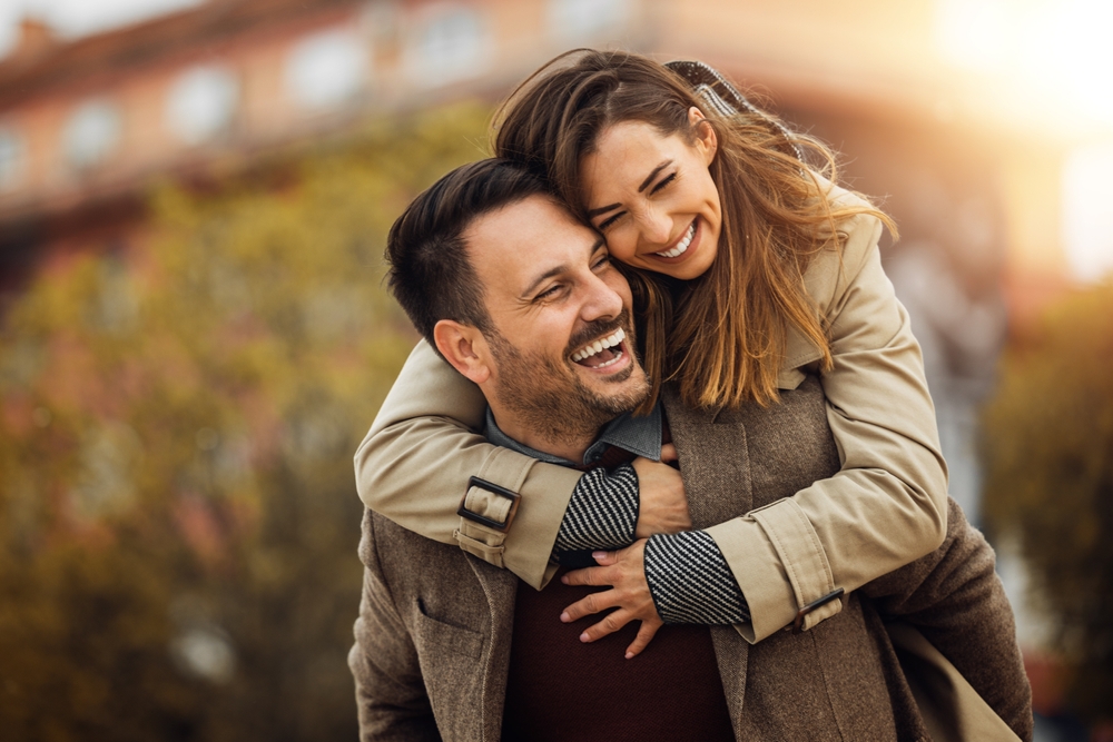 couple enjoying the best of fall during their romantic getaways in Texas at our Granbury Boutique Hotel
